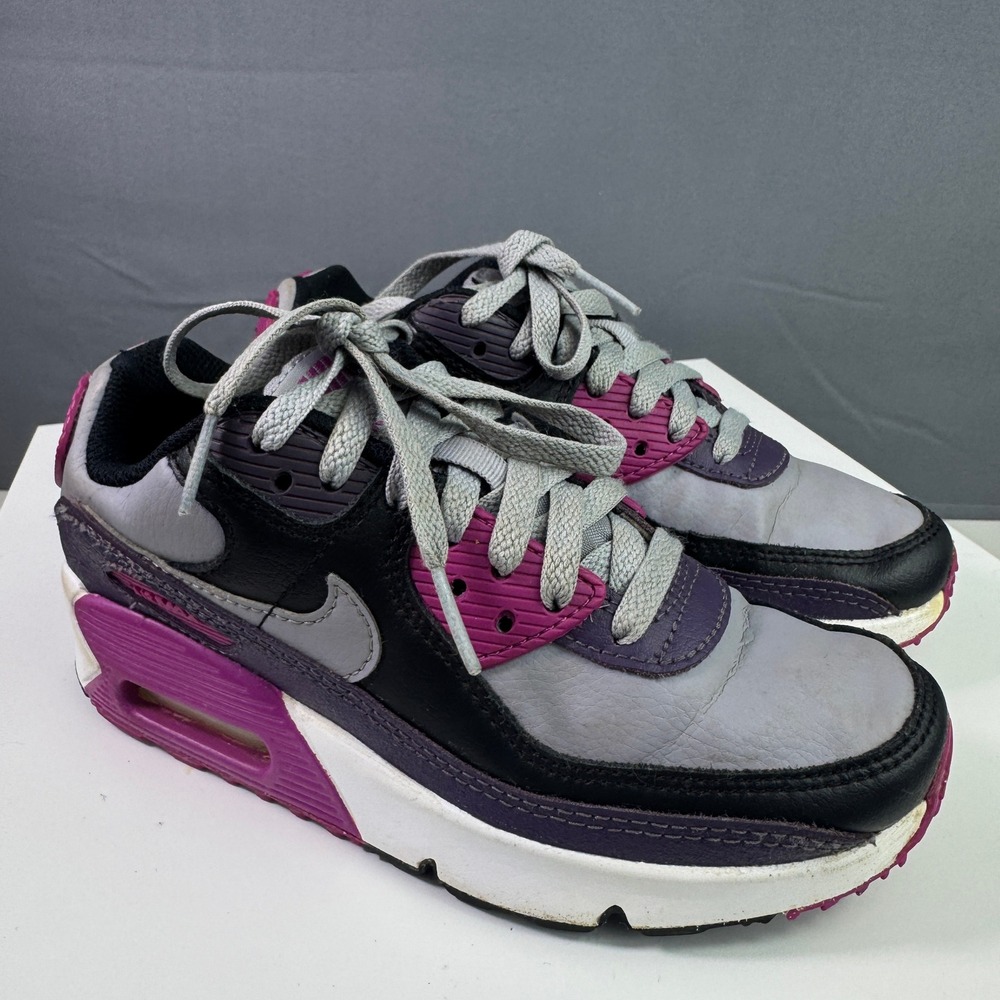 Nike Air Max 90 GS Kids Size 1Y Dark Raisin Gray Purple Casual Shoes HF6358-003 - Picture 7 of 16